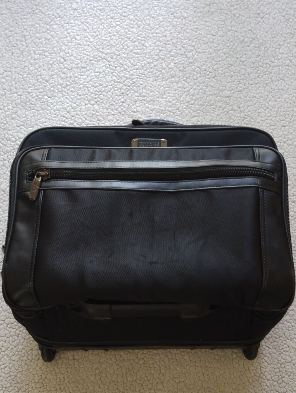 Kenneth Cole Black Rolling Underseat Travel/Carry On Bag